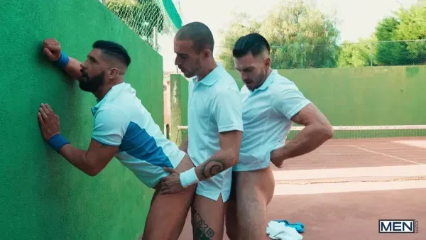 Paddy O'Brian, Justin Jett, & Jack Bandit Do It On The Court