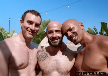 Leandr Joc VS Charlie Cherry & Alexandro Cabrera At Tim Tales Gay Porn 13