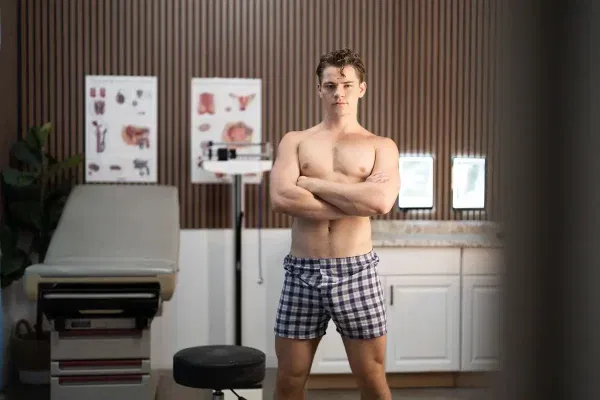 No Qualifications Needed: Leo Levine & Oliver Marks Gay Porn 5