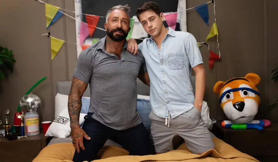 At The Frat House 3: Joey Mills & Ken Rock Gay Porn