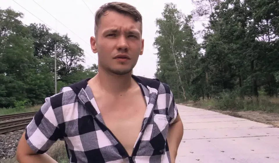 Czech Hunter 806: The Soccer Player From The Train Gay Porn