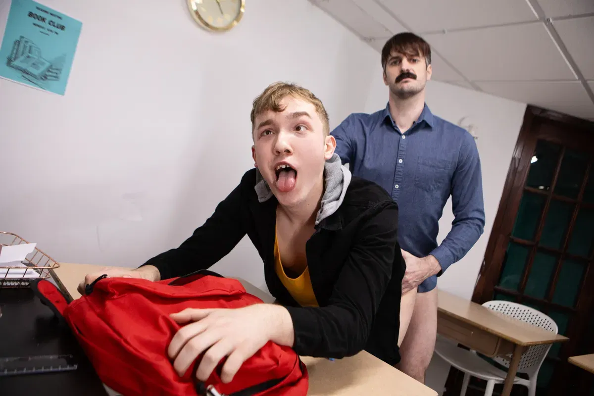 Desk Art: Ezra Mahomes & Seb Leblan Gay Porn 3