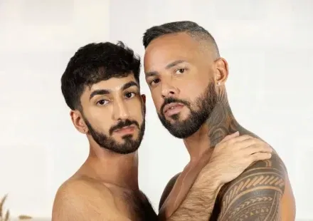 Here On Business: Jona Ortiz & Ari Yummey Gay Porn