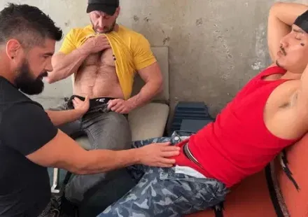 Justin Jett Services Muscled Madison & Prince Flackoo's Dicks Gay Porn