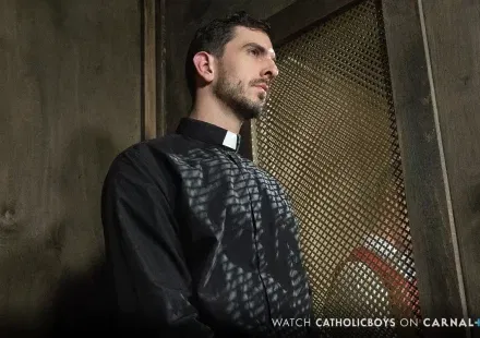 Kyle Harper Confesses To Guy Spencer That He Likes Men Gay Porn