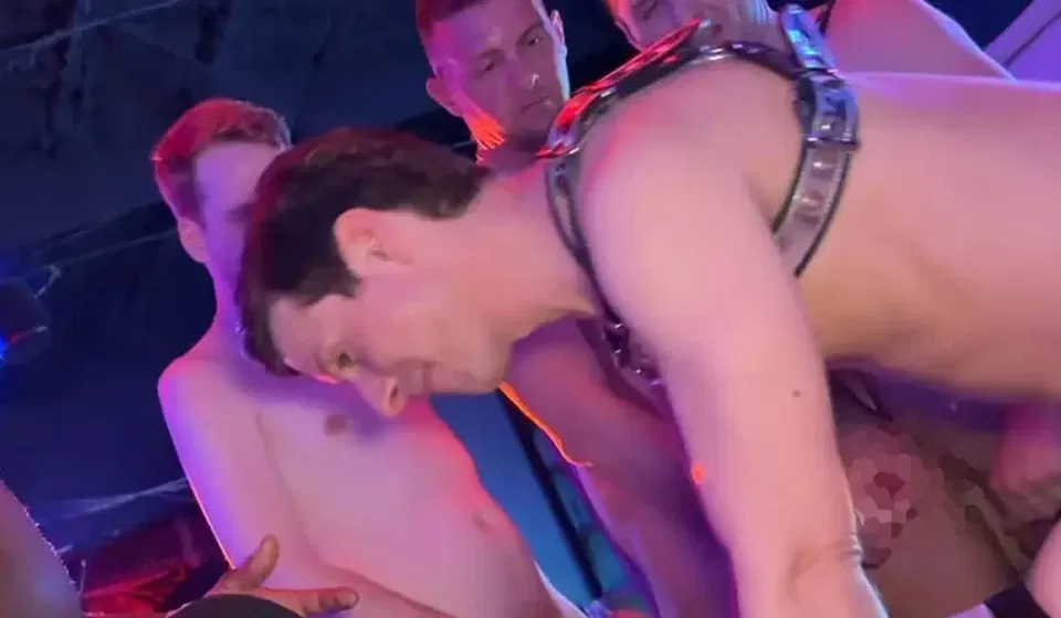 Double-Penetration Gang-Bang By Private Playground XXX Gay Porn