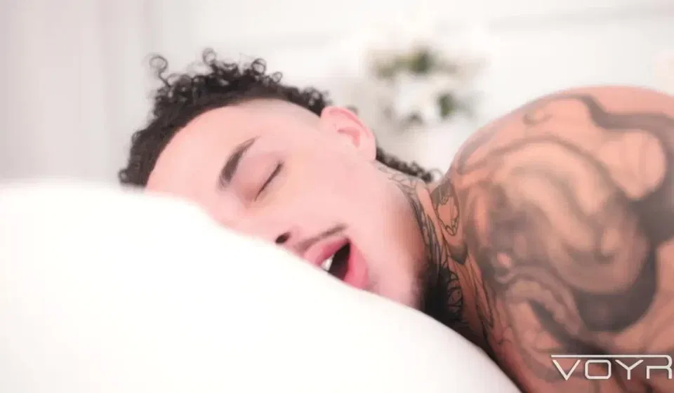 Gonzales Bottoms For Guillaume Wayne At VOYR Gonzales Bottoms For Guillaume Wayne At VOYR Gay Porn