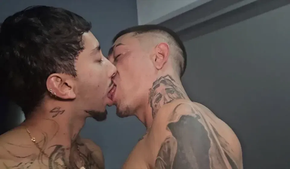 Latin Dudes Aaron West & Eduardo Chacal On Bareback That Hole Latin Dudes Aaron West & Eduardo Chacal On Bareback That Hole Gay Porn