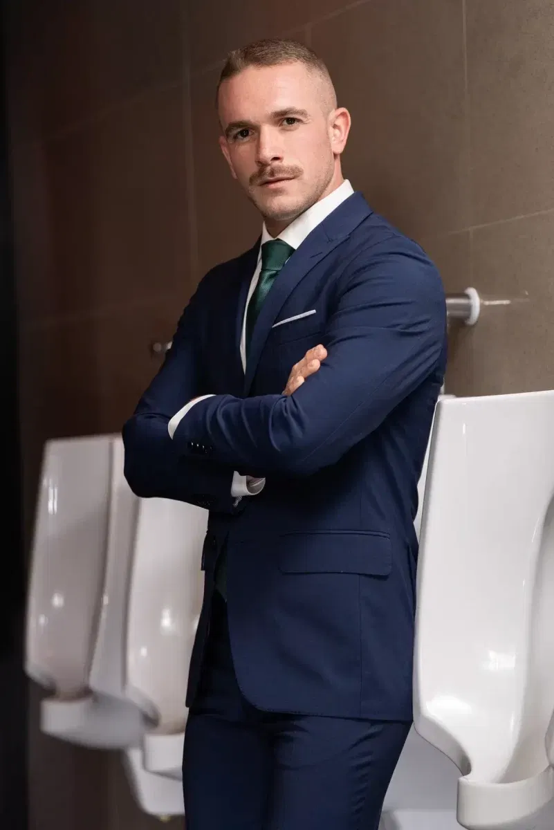 Office Temptations With Apolo Adrii and Samuel Hodecker By MEN Gay Porn 3