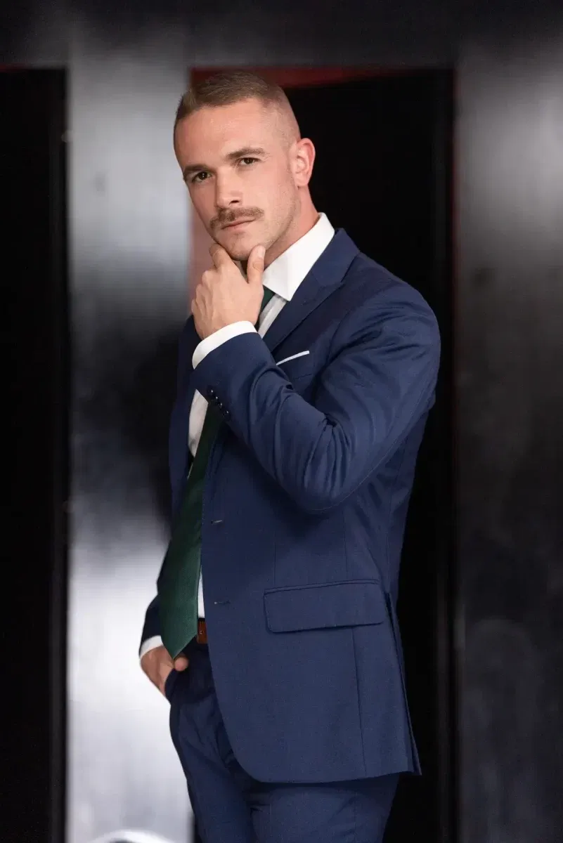 Office Temptations With Apolo Adrii and Samuel Hodecker By MEN Gay Porn 4