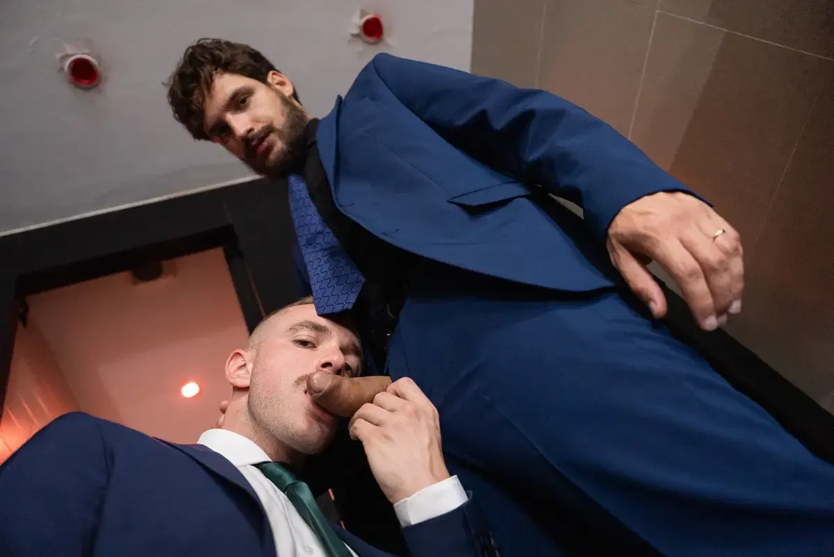 Office Temptations With Apolo Adrii and Samuel Hodecker By MEN Gay Porn 8