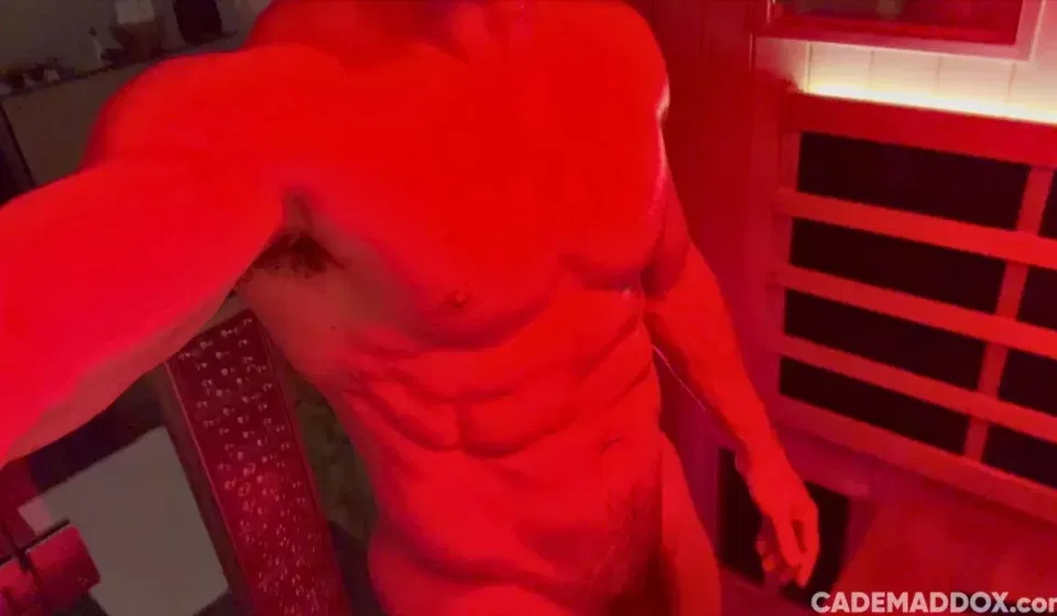 ﻿Cade Maddoxs Red Sauna Solo For His Fans Gay Porn
