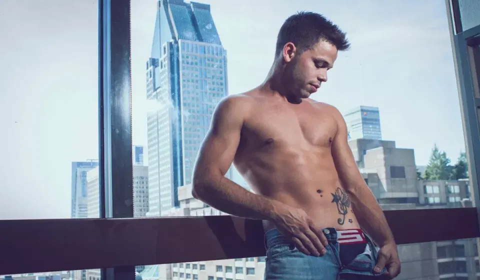 Dildo In The Sky: Kevin David Gay Porn