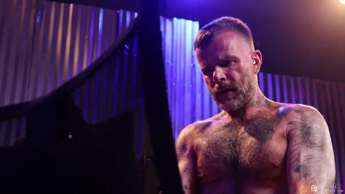 Greg Hollywood Takes Charge of Kyle Michaels at Fisting Inferno Gay Porn