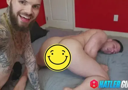 Hatler Gurius Stretches Shane Thomas' Backdoor Gay Porn