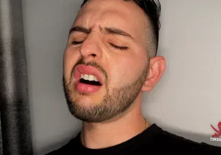 Mack Burns Blows Hugo Spritz At TIM Suck Gay Porn