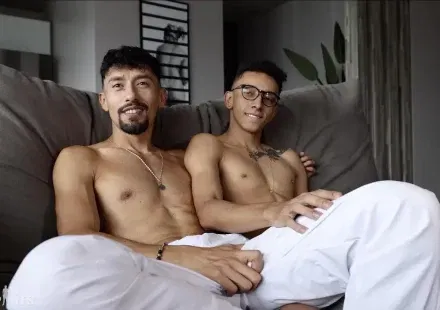 Florez & Arley Moren At Guys In Sweatpants Florez & Arley Moren At Guys In Sweatpants Gay Porn