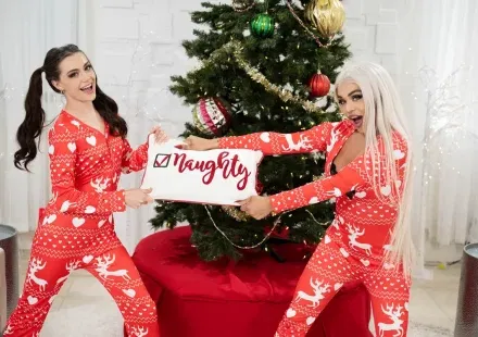 While You Were Snoozing: Eva Maxim & Selena Love Gay Porn