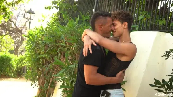 You Dropped Something: Jax Thirio & Austin Ponce Gay Porn