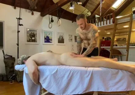 Christian Wilde & Logan Stevens' Massage with Happy Ending Gay Porn