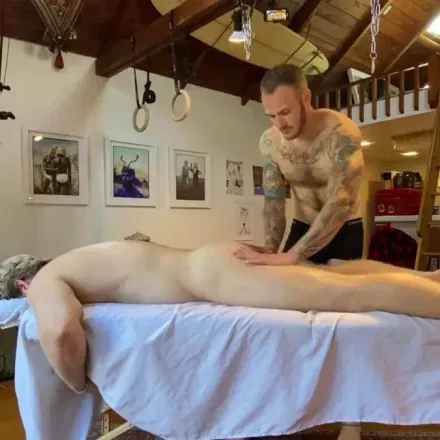 Christian Wilde & Logan Stevens' Massage with Happy Ending Gay Porn